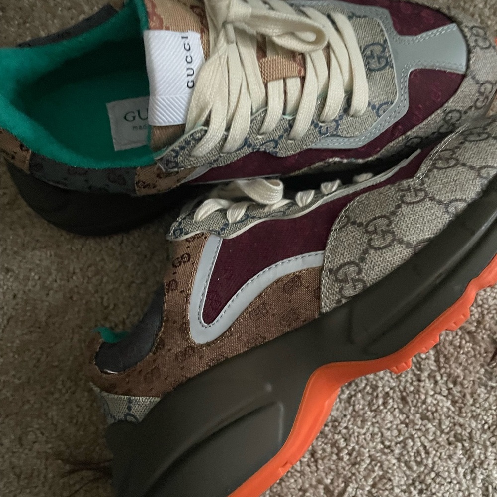 Gucci Sneakers